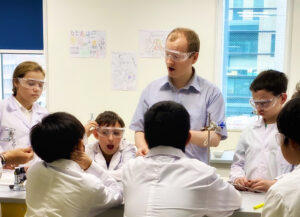Science lessons for junior and senior high school students